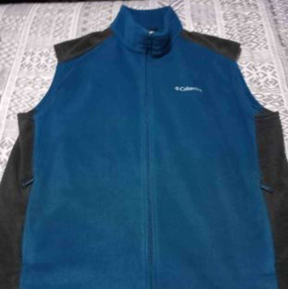 Columbia vest